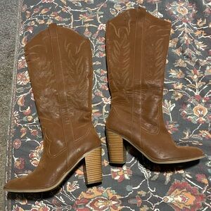 Knee High Tall Fake Suede Brown Heeled Boots size 10